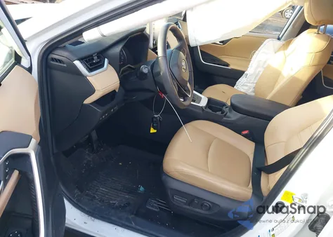 2021 Toyota Rav4 Xle Premium из США, поврежденный, VIN 2T3A1RFV2MW217009